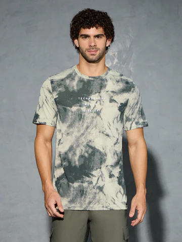 Men Printed Slim Fit Round Neck T-shirt with TECHNOCOOL+